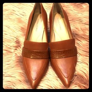 Banana Republic brown pointed loafers 3 1/2” heel